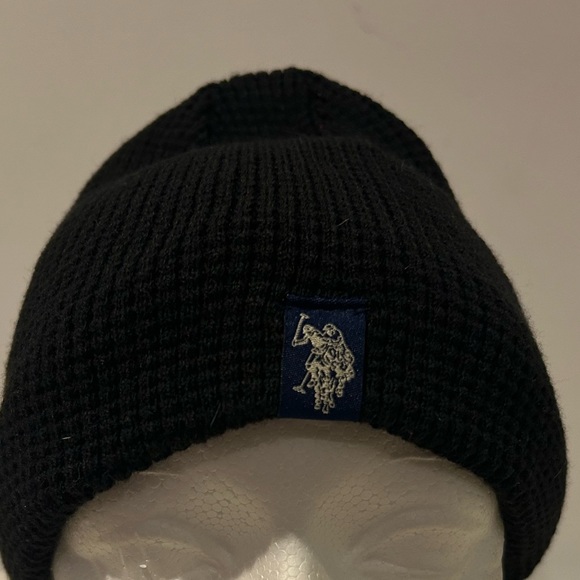 Ralph Lauren Children’s faux fur lined tuque - Picture 2 of 5